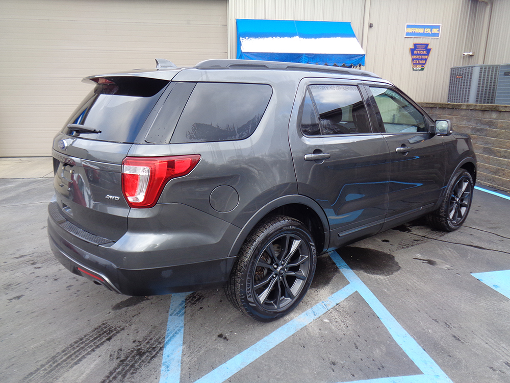
								2017 Ford Explorer full									