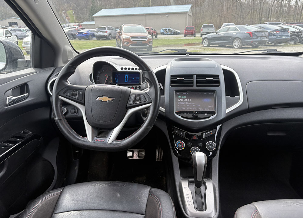 
								CHEVROLET SONIC RS full									