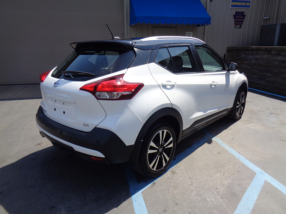 
								2020 Nissan Kicks SR full									