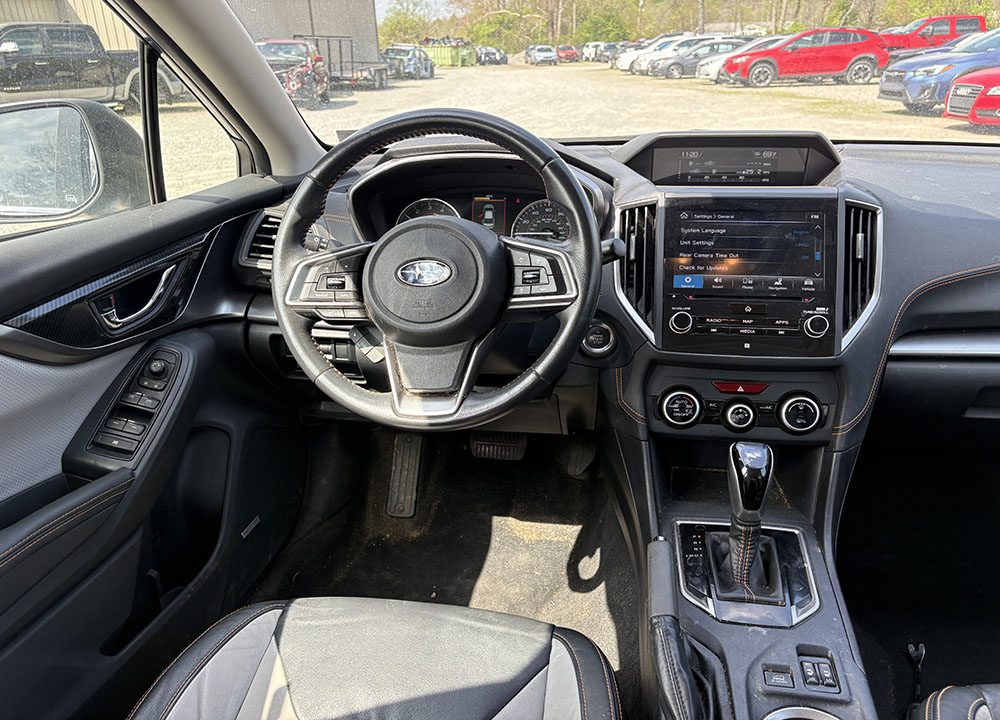 
								SUBARU CROSSTREK LIMITED full									