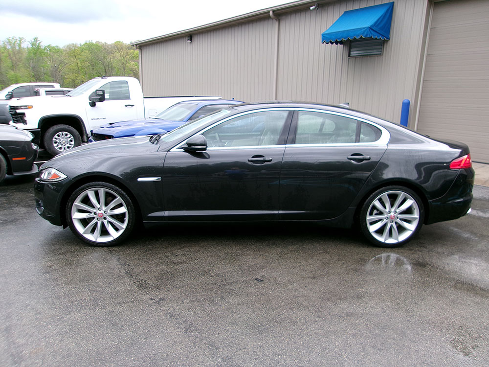 
								JAGUAR XF PORTFOLIO full									
