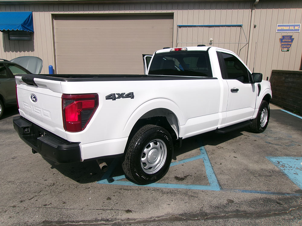 
								FORD F-150 XL REG CAB 8′ BED full									