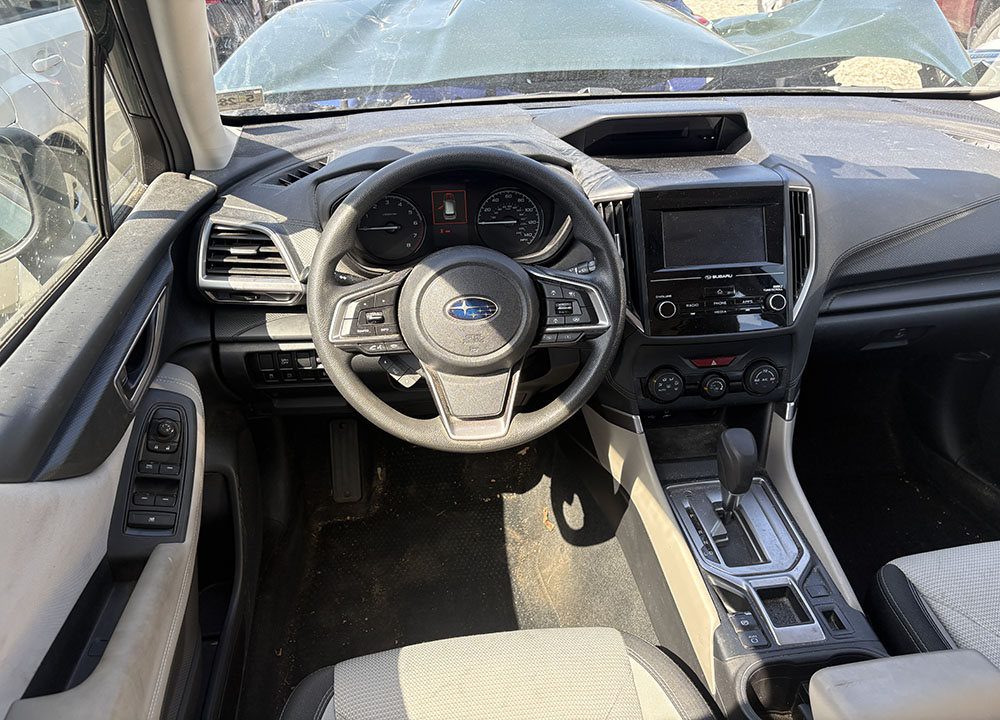 
								SUBARU FORESTER full									