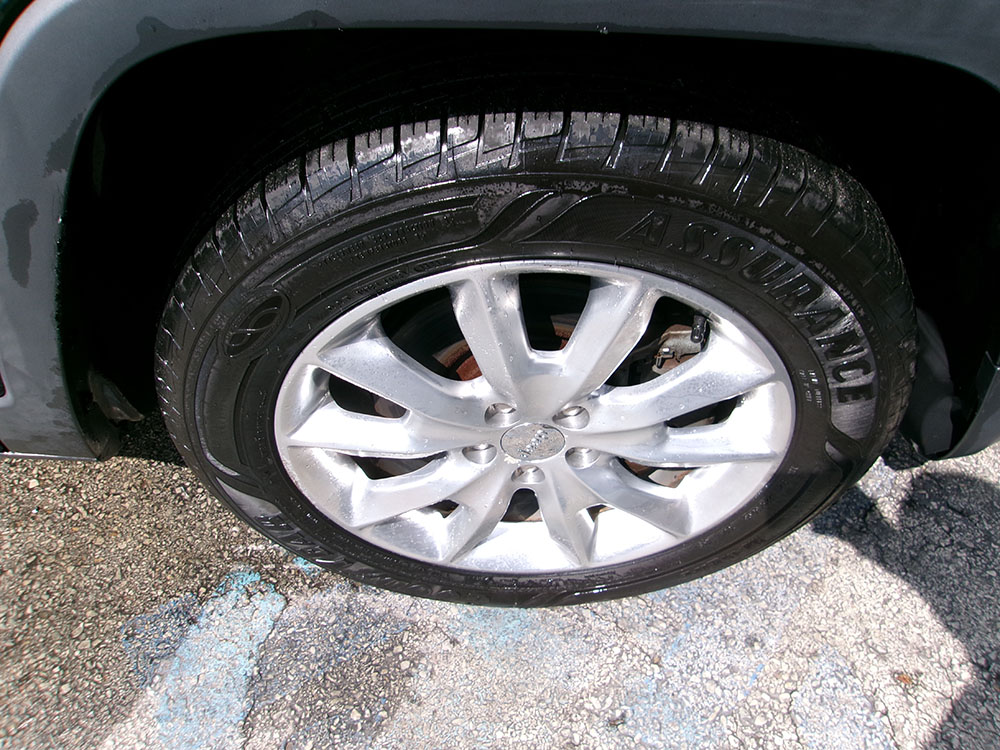 
								JEEP CHEROKEE LIMITED full									