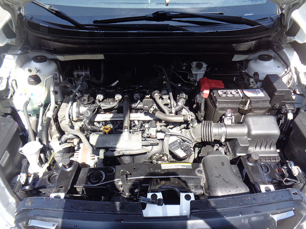 
								2020 Nissan Kicks SR full									