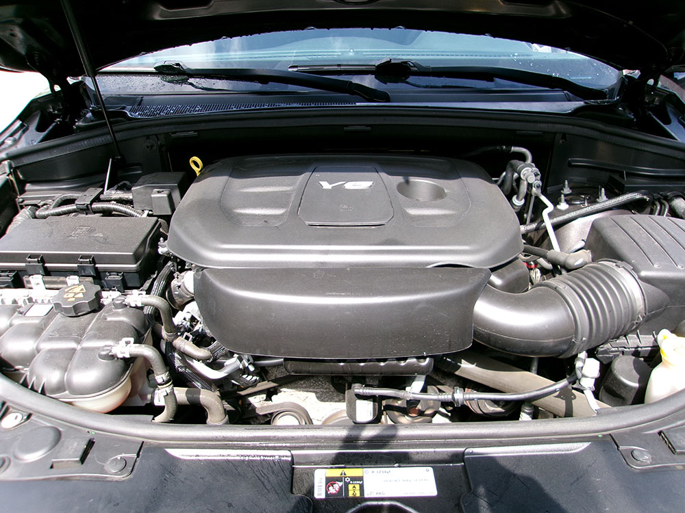 
								DODGE DURANGO SXT full									