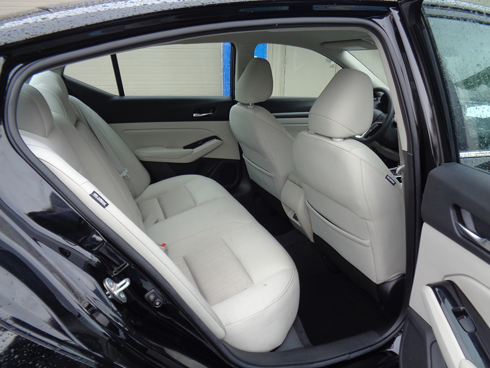 
								2021 Nissan Altima SV full									