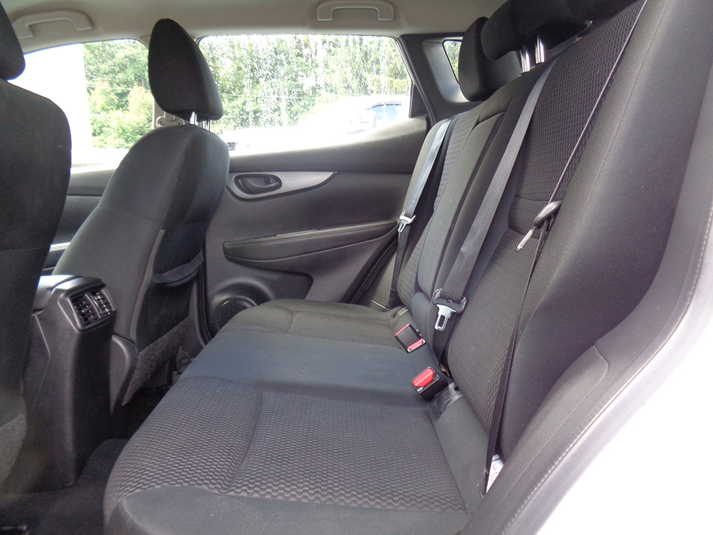 
								2018 Nissan Rogue Sport S full									