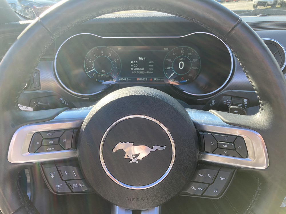 
								FORD MUSTANG GT PREMIUM full									