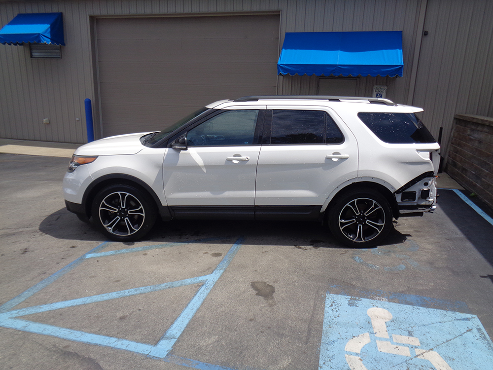 
								2015 Ford Explorer Sport full									