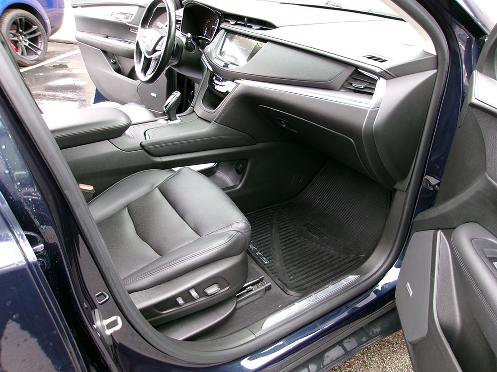 
								CADILLAC XT5 LUXURY full									