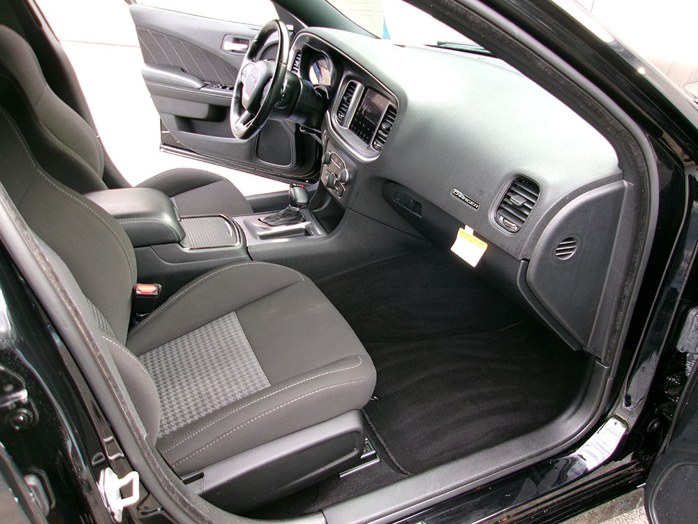 
								2021 Dodge Charger GT full									