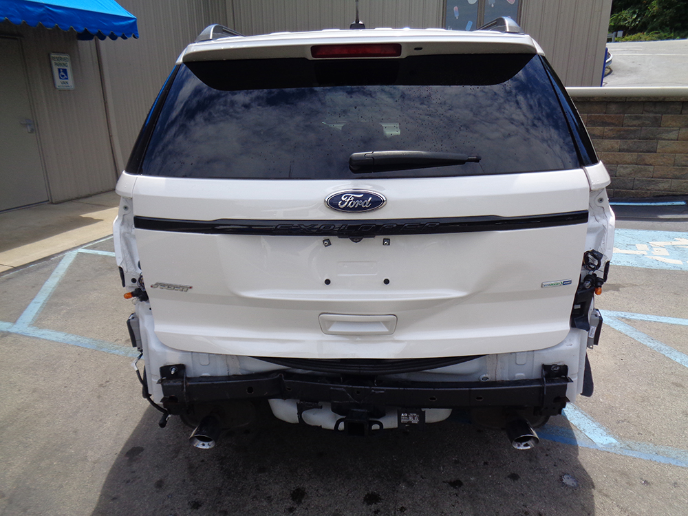 
								2015 Ford Explorer Sport full									