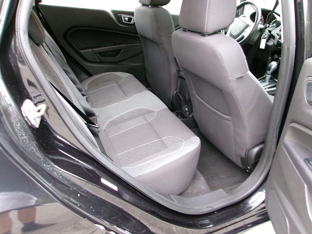 
								FORD FIESTA SE full									