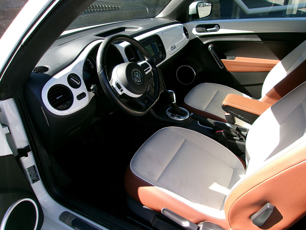 
								VOLKSWAGEN BEETLE full									
