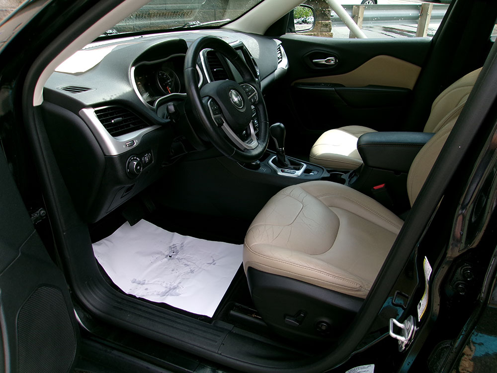 
								JEEP CHEROKEE LIMITED full									