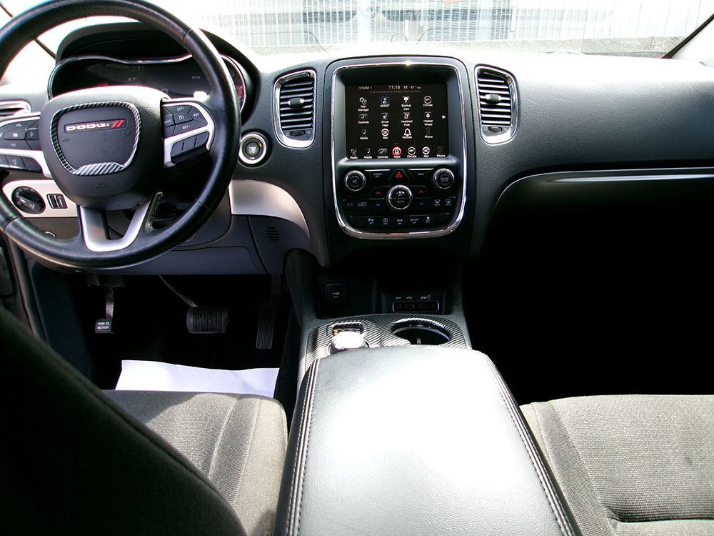 
								DODGE DURANGO SXT full									