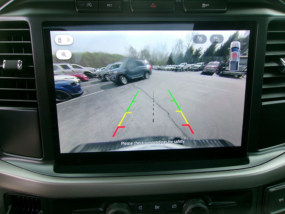 
								FORD F-150 XL REG CAB 8′ BED full									