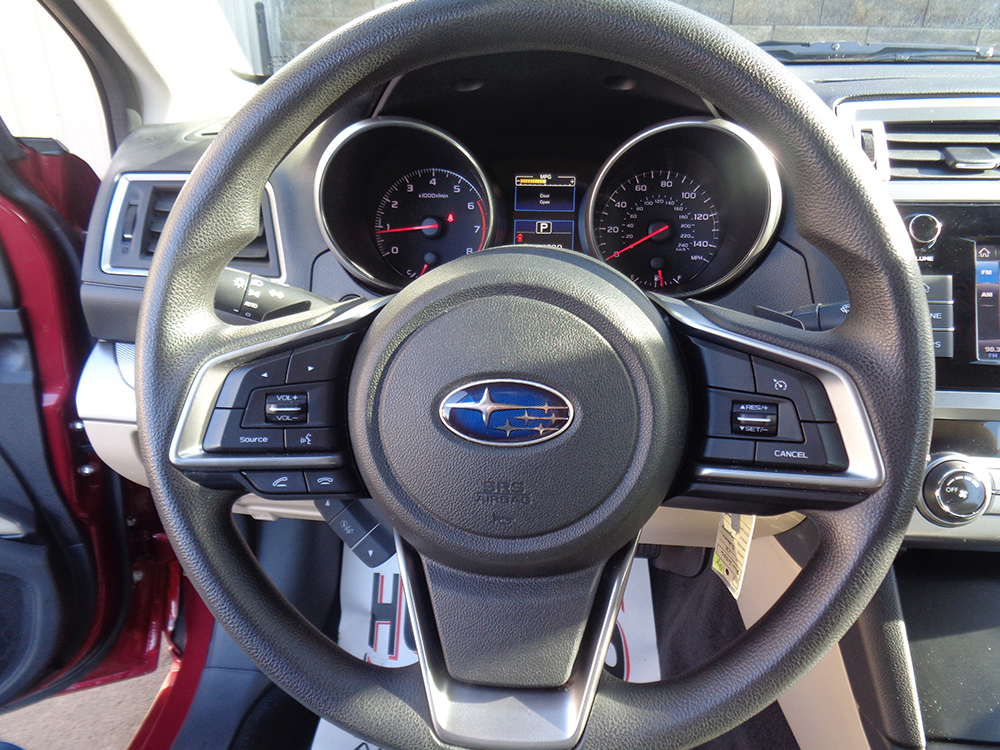 
								2018 Subaru Legacy full									