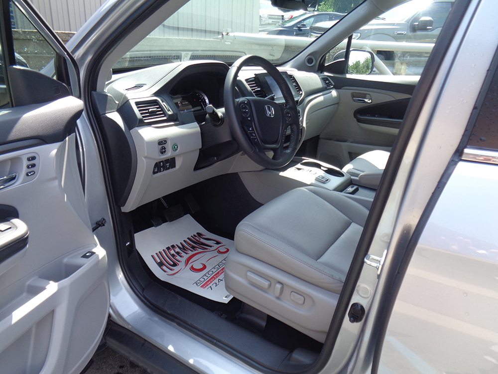 
								2021 Honda Ridgeline RTL Crew Cab full									