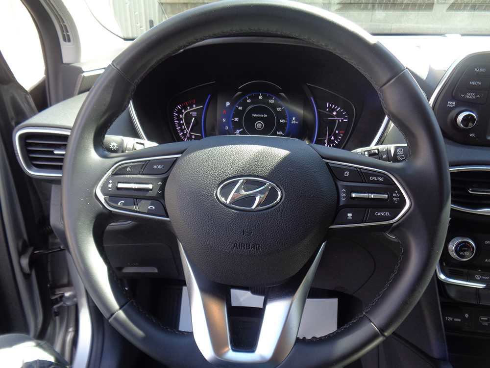 
								2020 Hyundai Santa Fe SEL full									