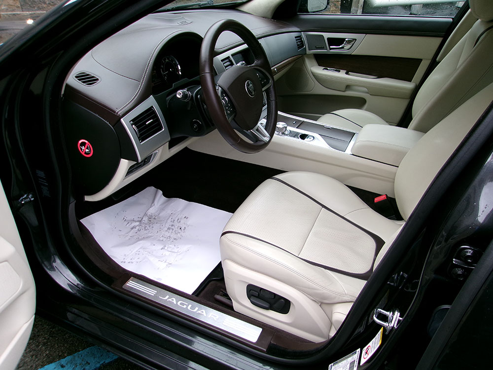 
								JAGUAR XF PORTFOLIO full									