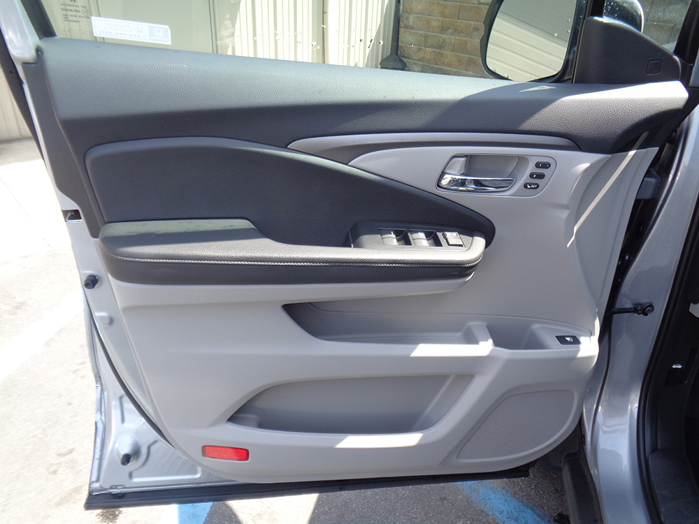 
								2021 Honda Ridgeline RTL Crew Cab full									