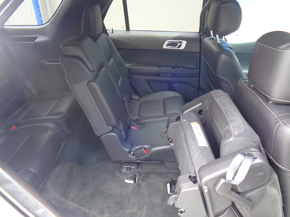 
								2015 Ford Explorer Sport full									