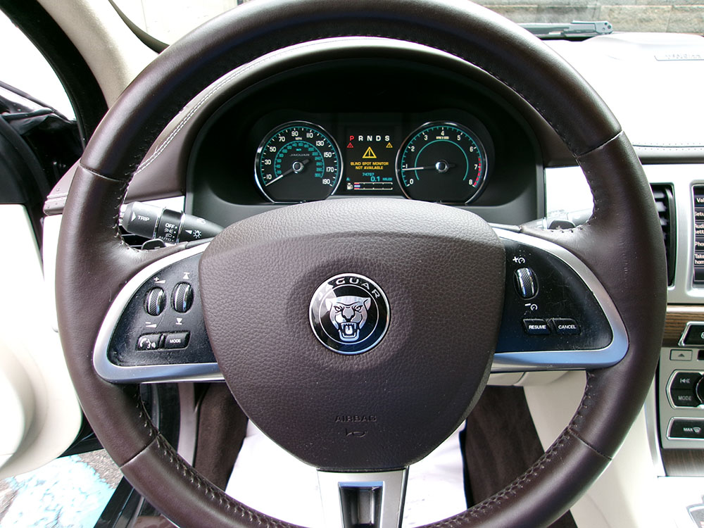 
								JAGUAR XF PORTFOLIO full									