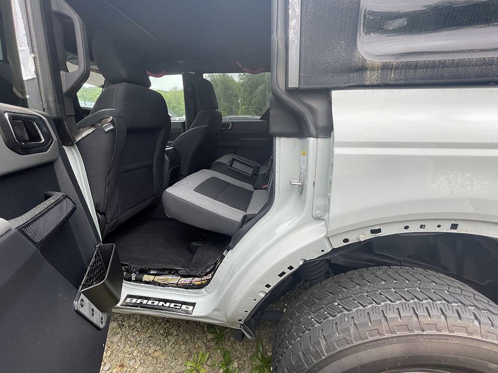 
								2022 Ford Bronco Big Bend full									
