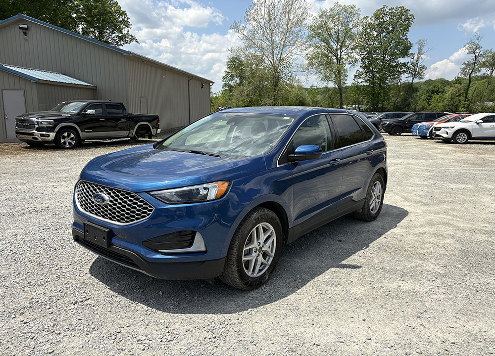 2024 Ford Edge SEL AWD's photo