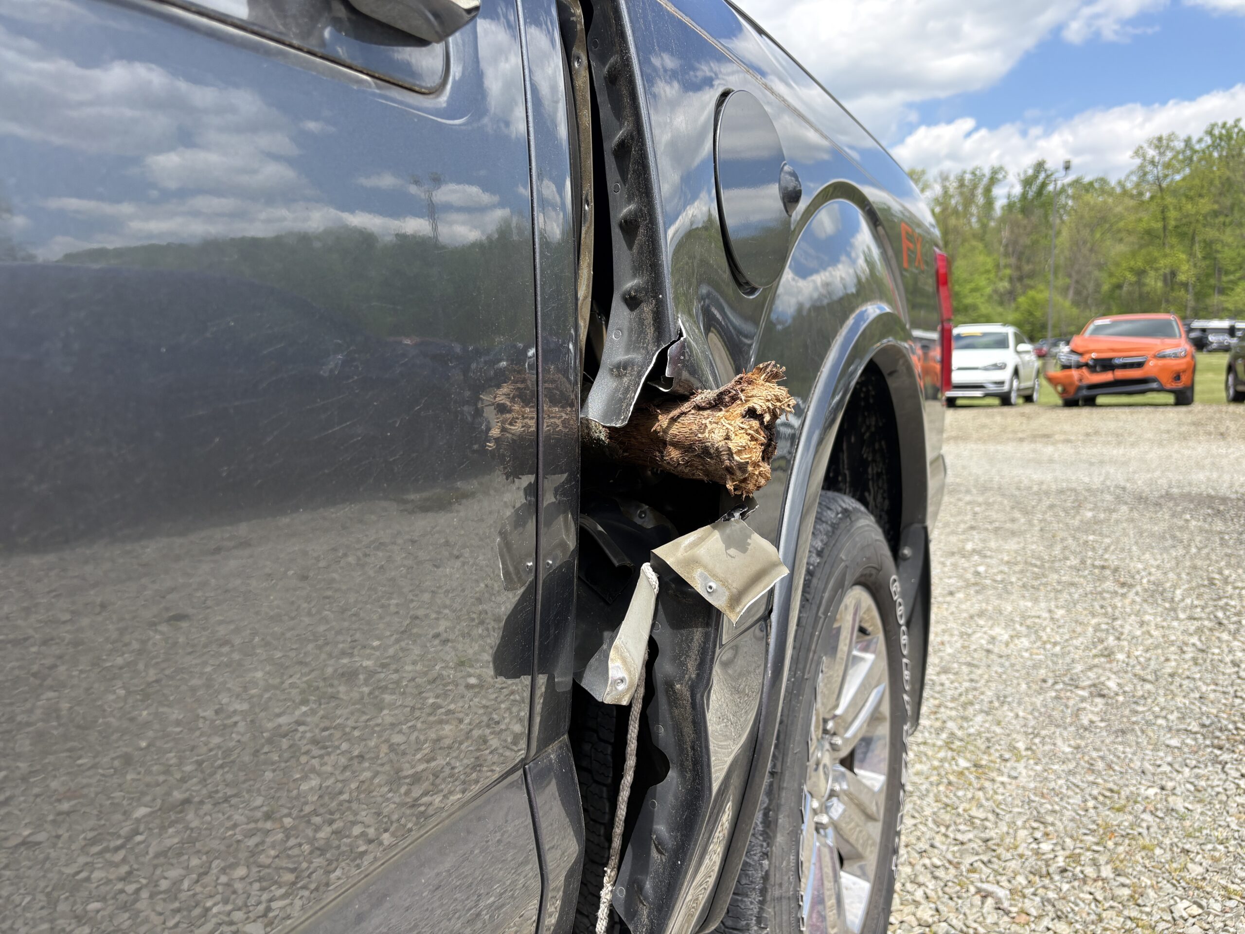 
								FORD F-150 LARIAT FX4 SUPER CREW CAB full									