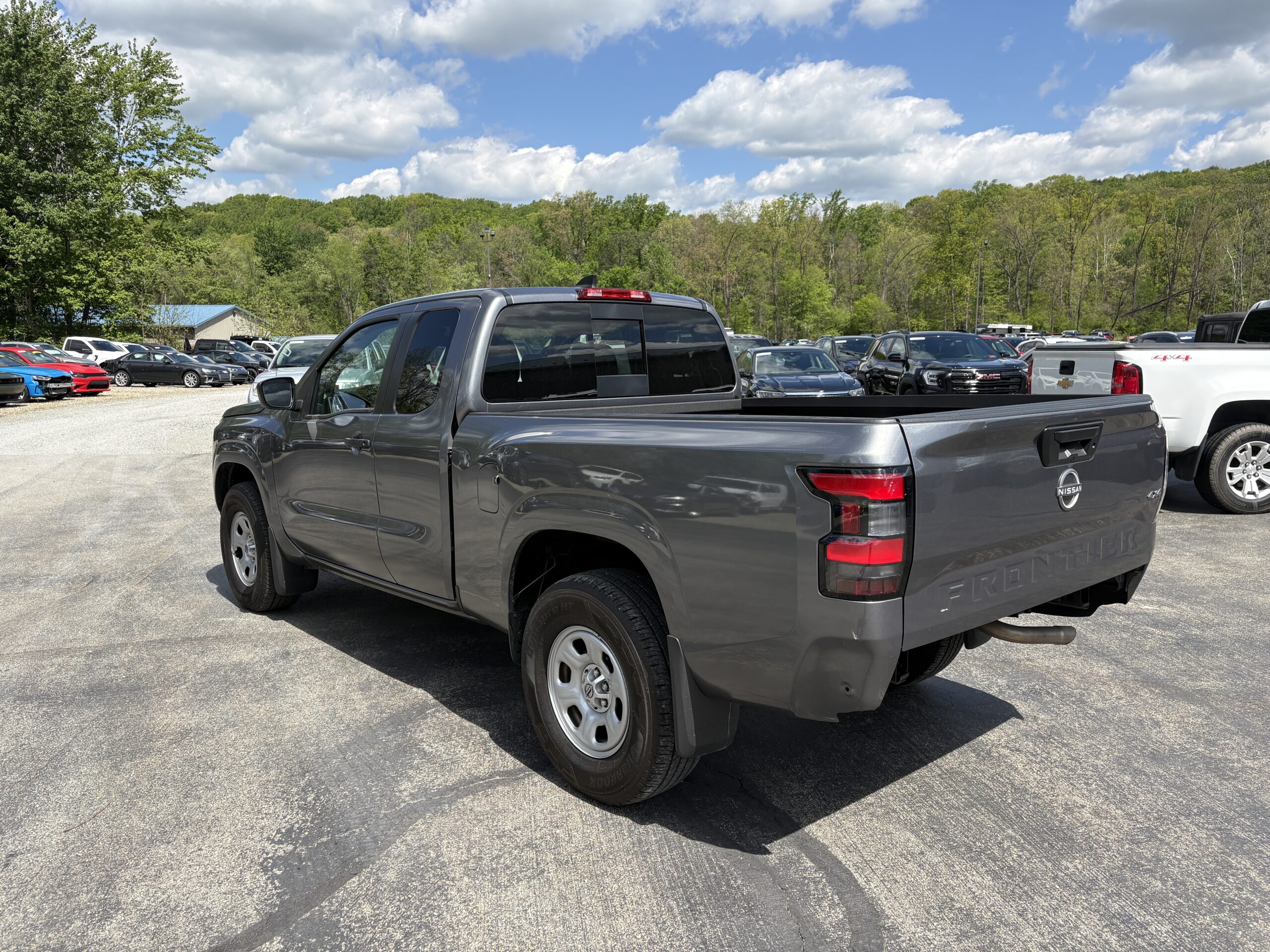 
								NISSAN FRONTIER S KING CAB full									