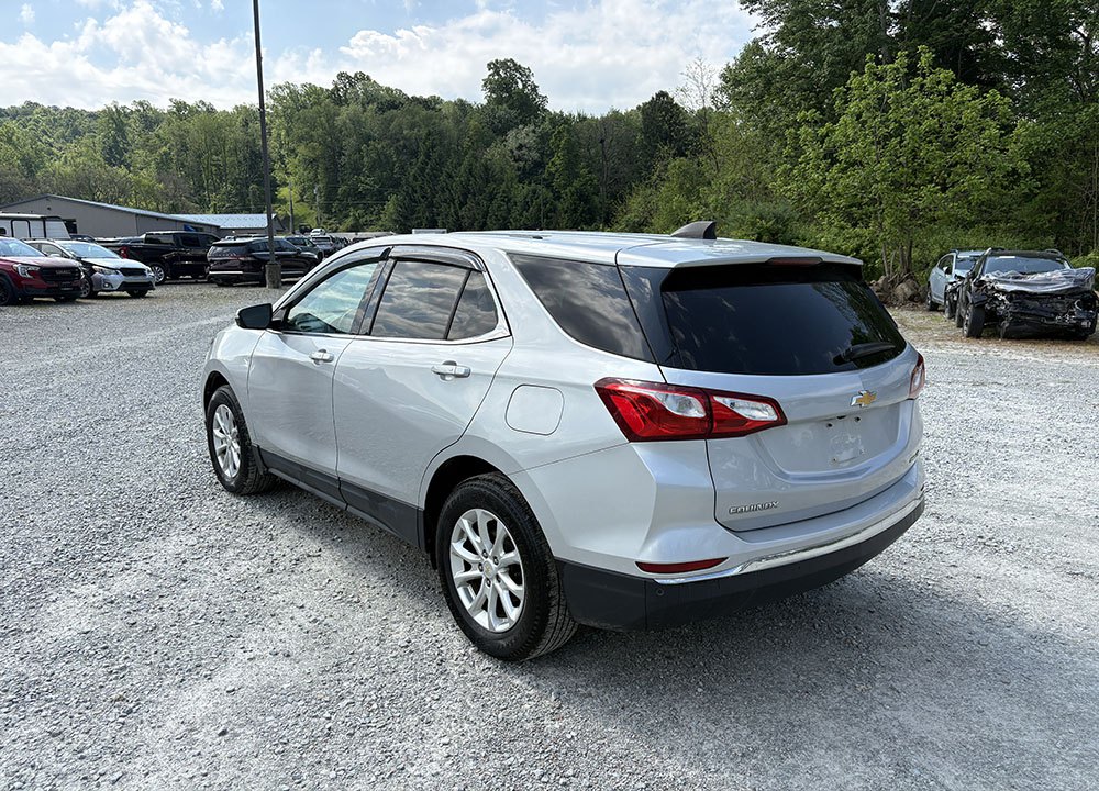 
								CHEVROLET EQUINOX LT full									
