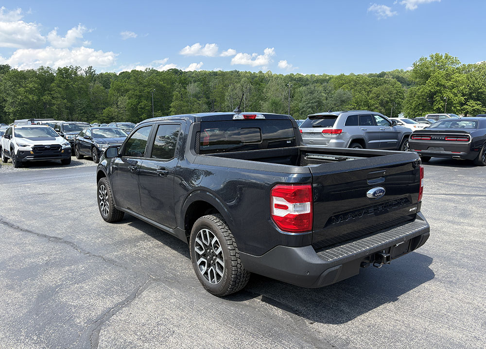 
								2022 Ford Maverick Lariat Crew Cab full									