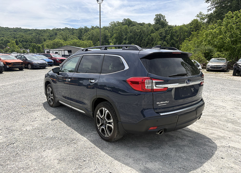 
								2024 Subaru Ascent Touring full									
