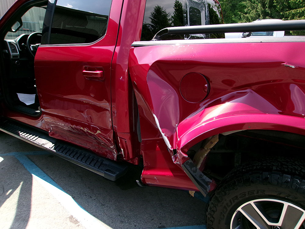 
								FORD F-150 LARIAT SUPER CREW CAB full									
