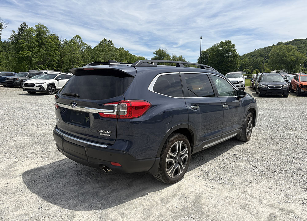 
								2024 Subaru Ascent Touring full									