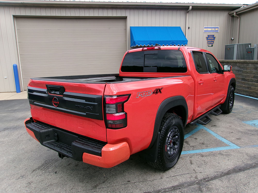 
								2025 Nissan Frontier Pro-4X Crew Cab full									