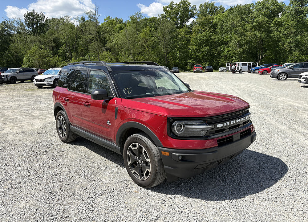 
								2021 Ford Bronco Sport Outer Banks full									