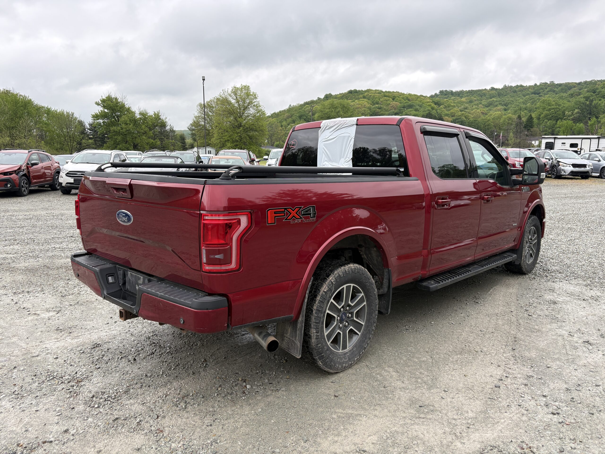 
								FORD F-150 LARIAT SUPER CREW CAB full									