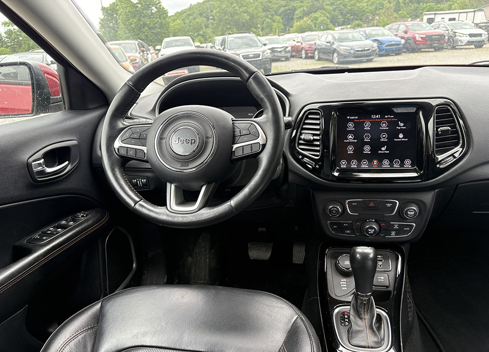 
								2019 Jeep Compass Limited full									