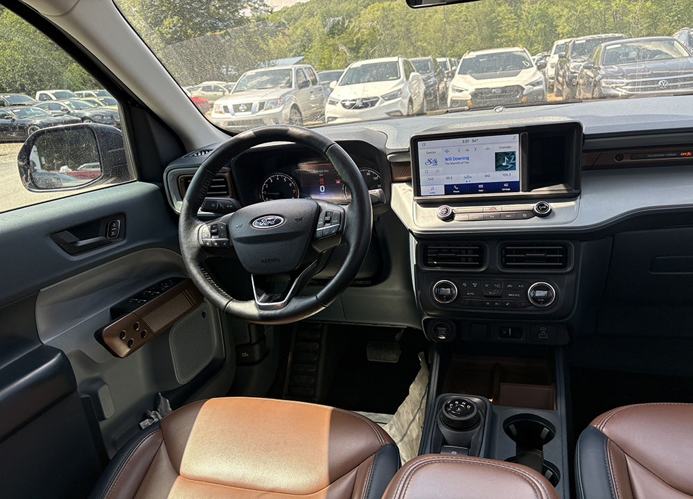
								2022 Ford Maverick Lariat Crew Cab full									