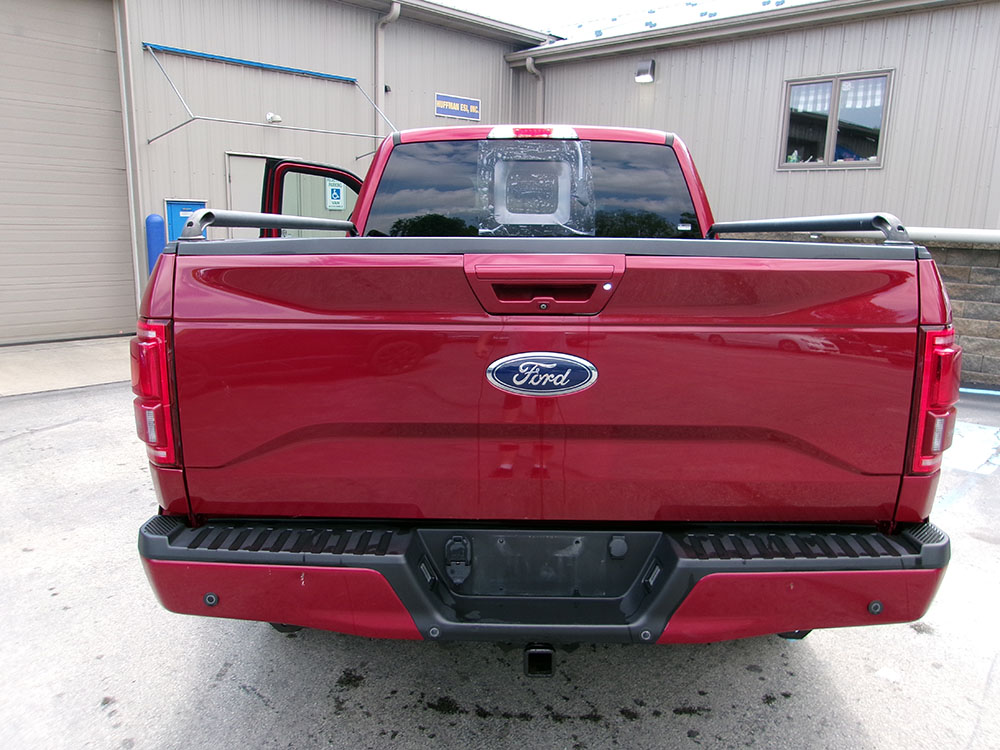 
								FORD F-150 LARIAT SUPER CREW CAB full									