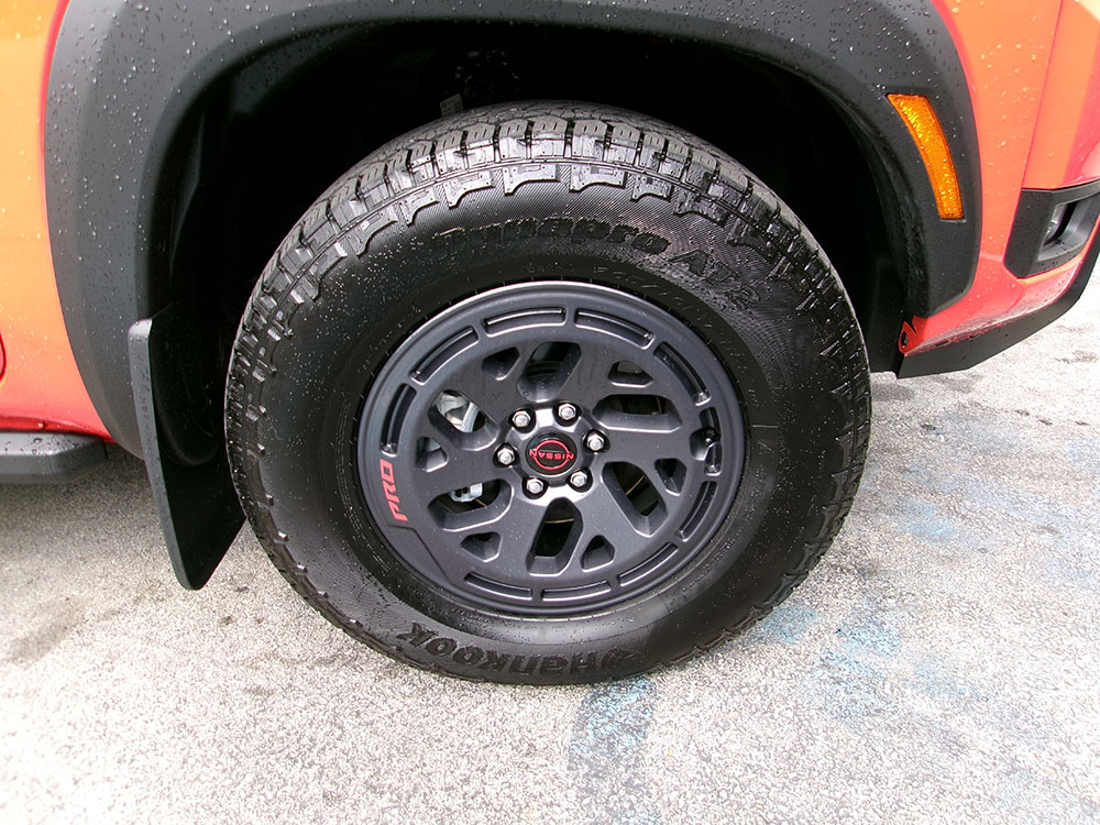 
								2025 Nissan Frontier Pro-4X Crew Cab full									
