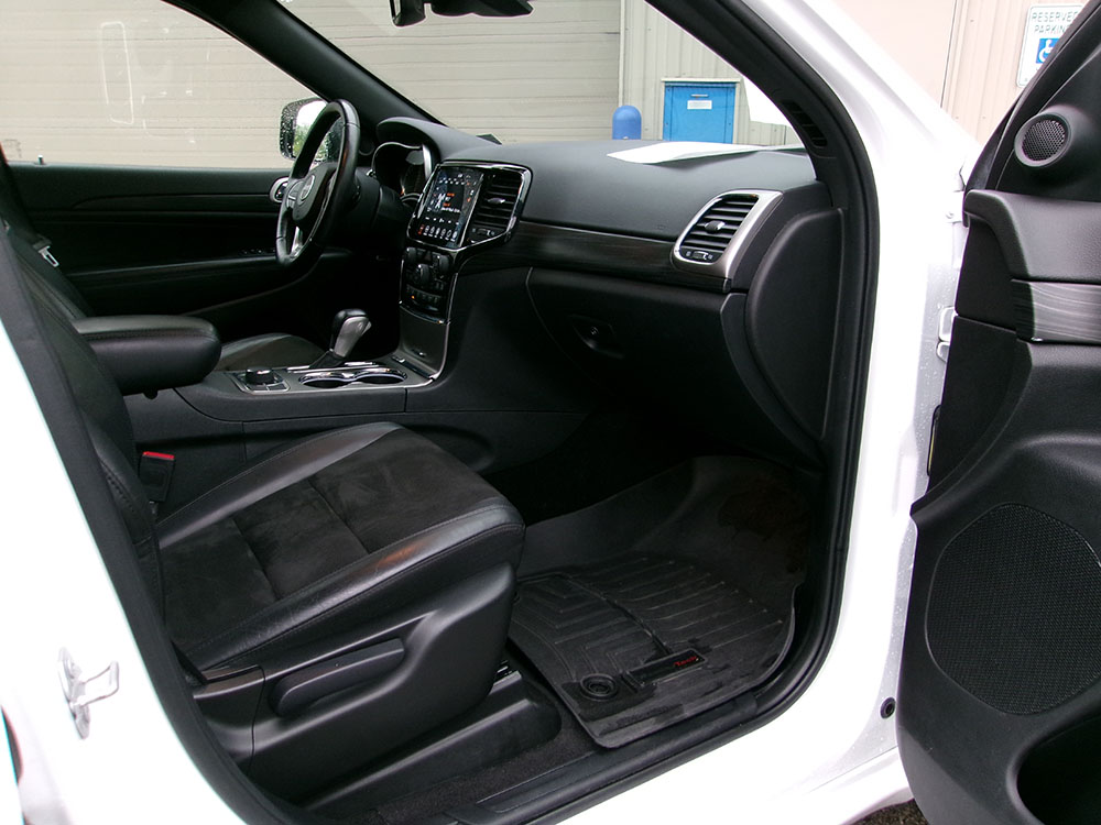 
								2022 Jeep Grand Cherokee Laredo full									
