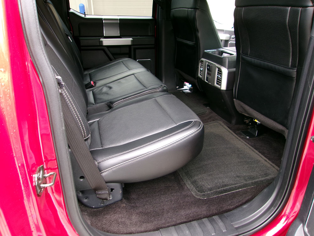 
								FORD F-150 LARIAT SUPER CREW CAB full									