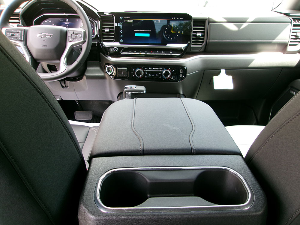 
								2025 Chevrolet Silverado 1500 LT Z71 Trail Boss Crew Cab full									