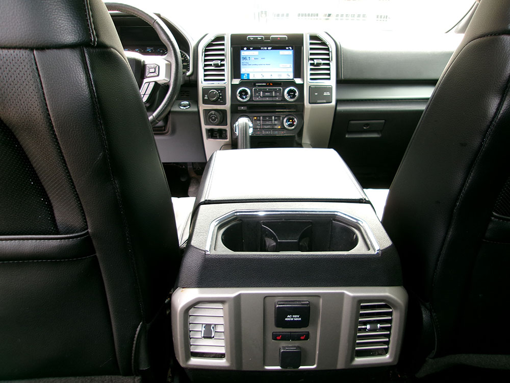 
								FORD F-150 LARIAT SUPER CREW CAB full									