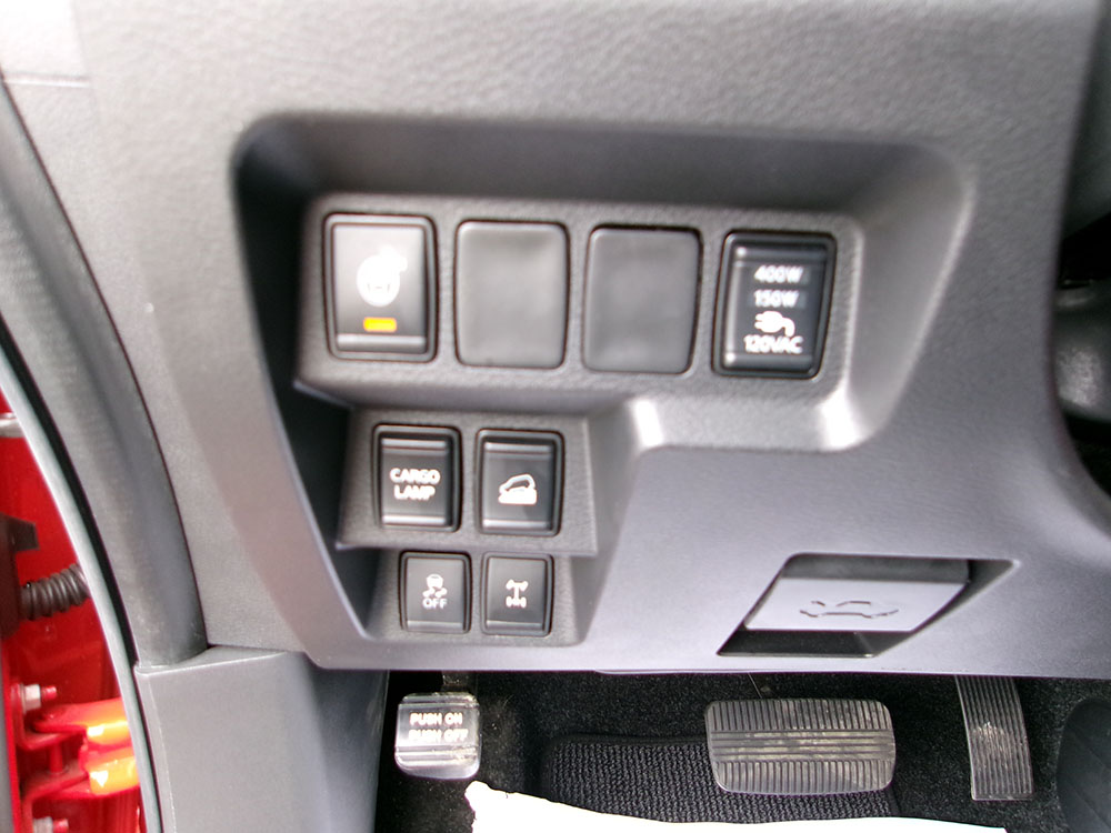 
								2025 Nissan Frontier Pro-4X Crew Cab full									